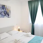 Vitan Oasis - New Building - Free Secured Private Parking - Self Check-in - アパート *