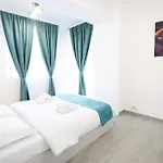 アパート Vitan Oasis - New Building - Free Secured Private Parking - Self Check-in -