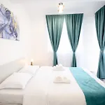 Vitan Oasis - New Building - Free Secured Private Parking - Self Check-in - アパート *