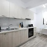 Vitan Oasis - New Building - Free Secured Private Parking - Self Check-in - *