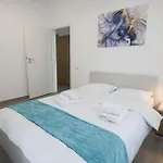 Vitan Oasis - New Building - Free Secured Private Parking - Self Check-in - Daire