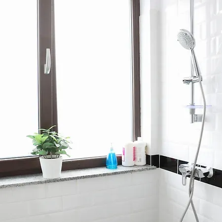 Apartment Vitan Oasis - New Building - Free Secured Private Parking - Self Check-in - Bucharest