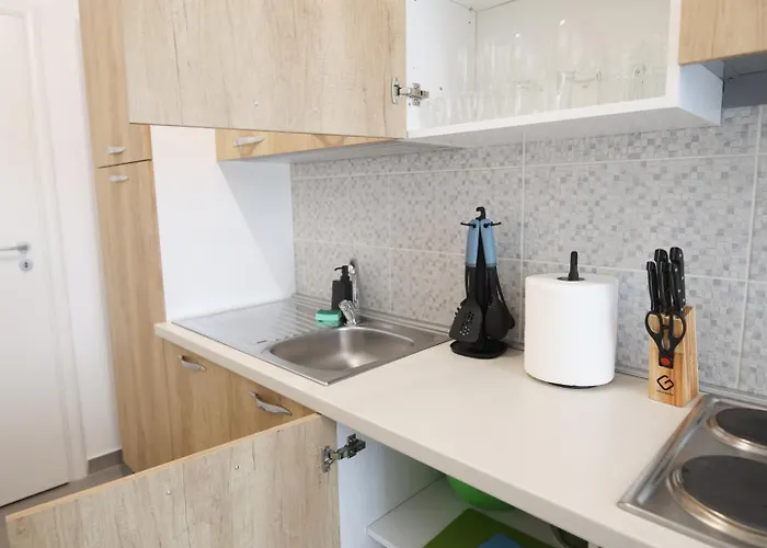 Apartman Vitan Oasis - New Building - Free Secured Private Parking - Self Check-in - *