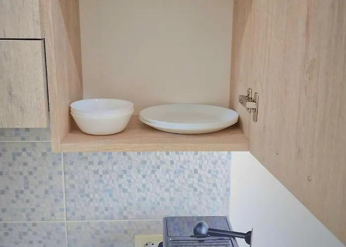 Vitan Oasis - New Building - Free Secured Private Parking - Self Check-in - Apartman *