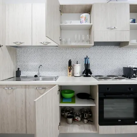 Vitan Oasis - New Building - Free Secured Private Parking - Self Check-in - Apartment *