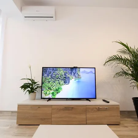 Apartment Vitan Oasis - New Building - Free Secured Private Parking - Self Check-in - *